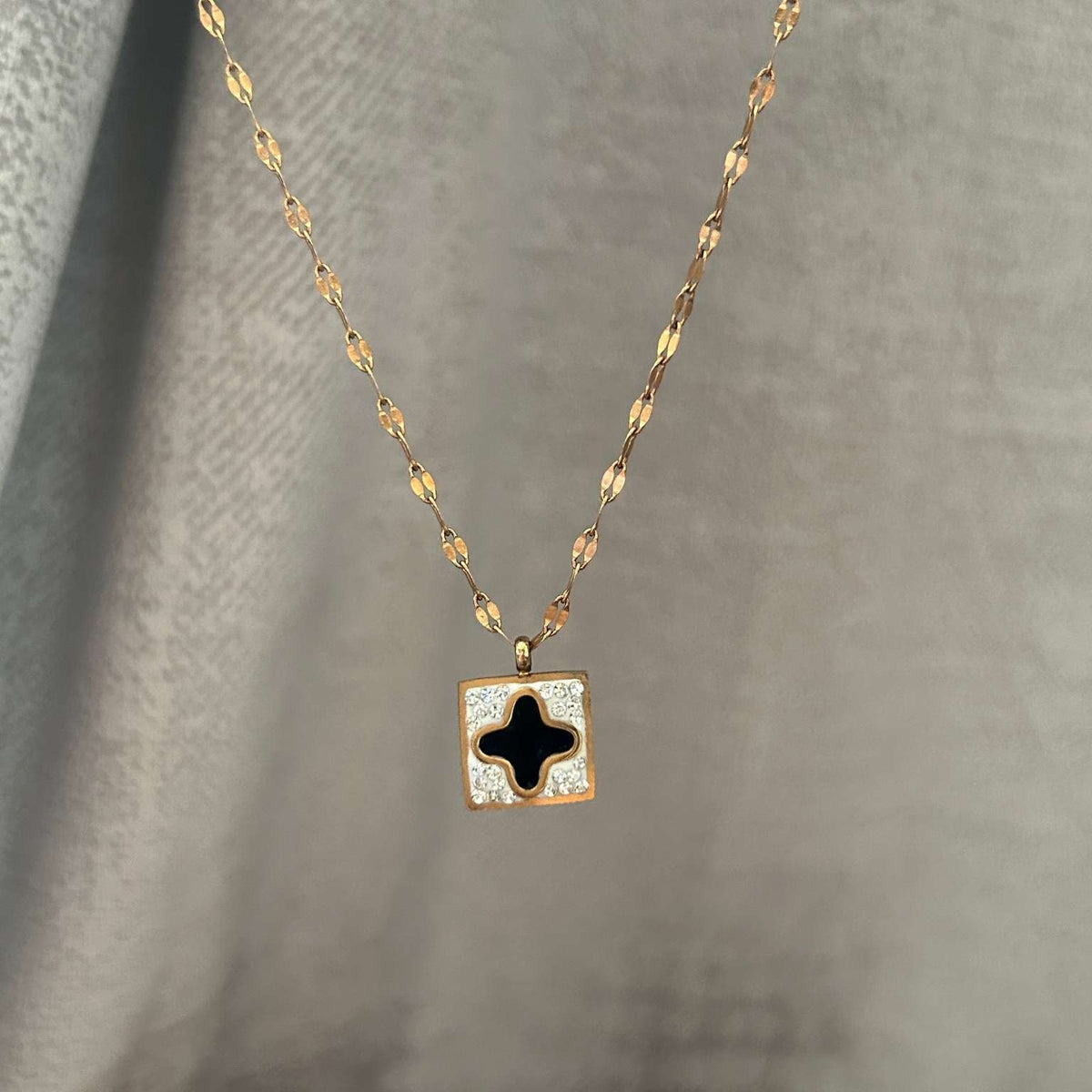 Clover Diamond Necklace