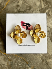 Blossom studs