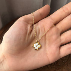Clover MOP necklace