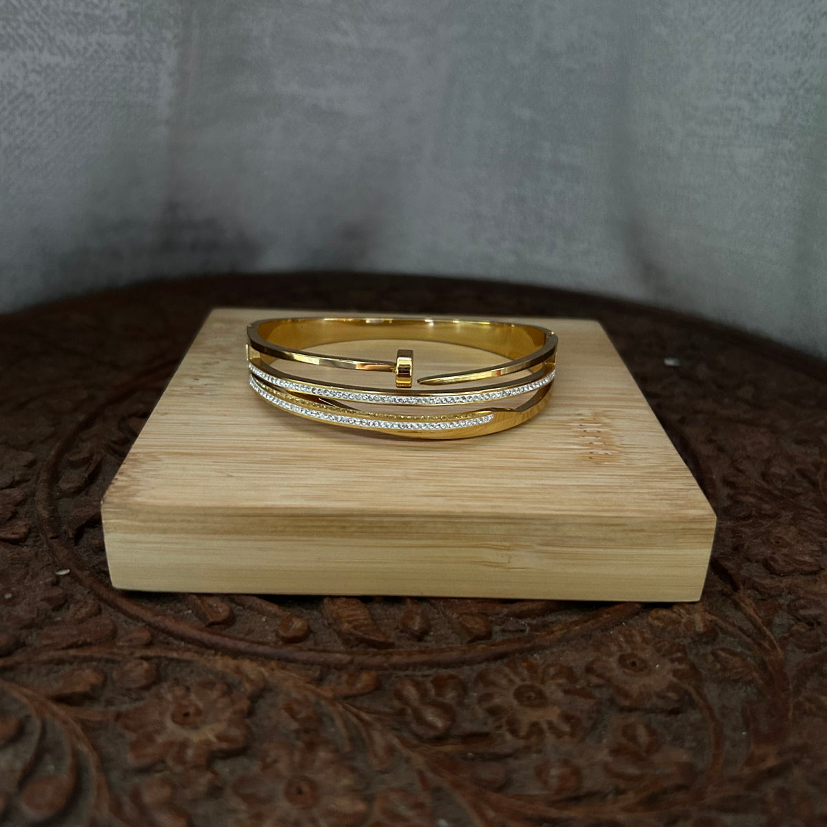 Nail diamond chunky kada