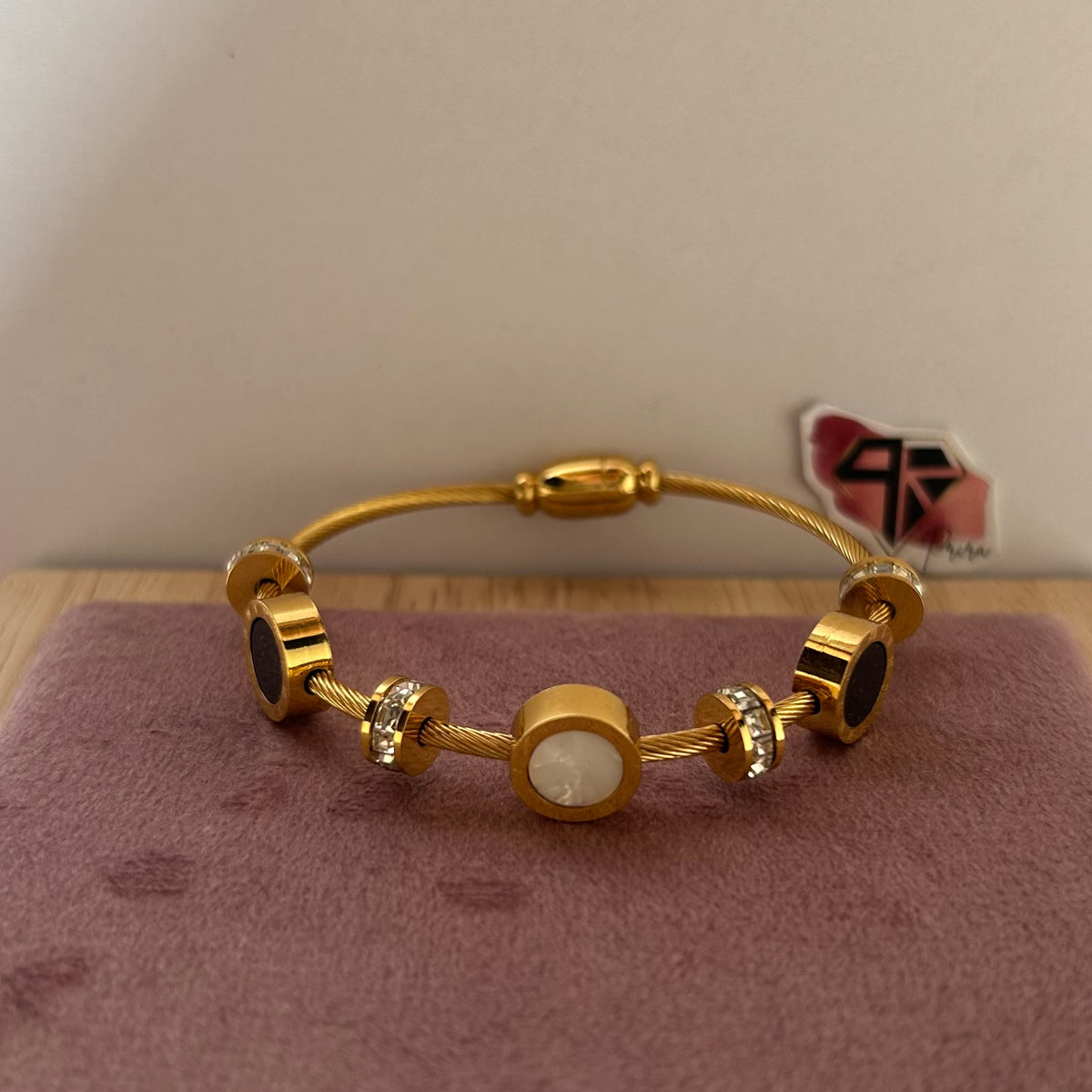 Roman magnetic Baby size kada