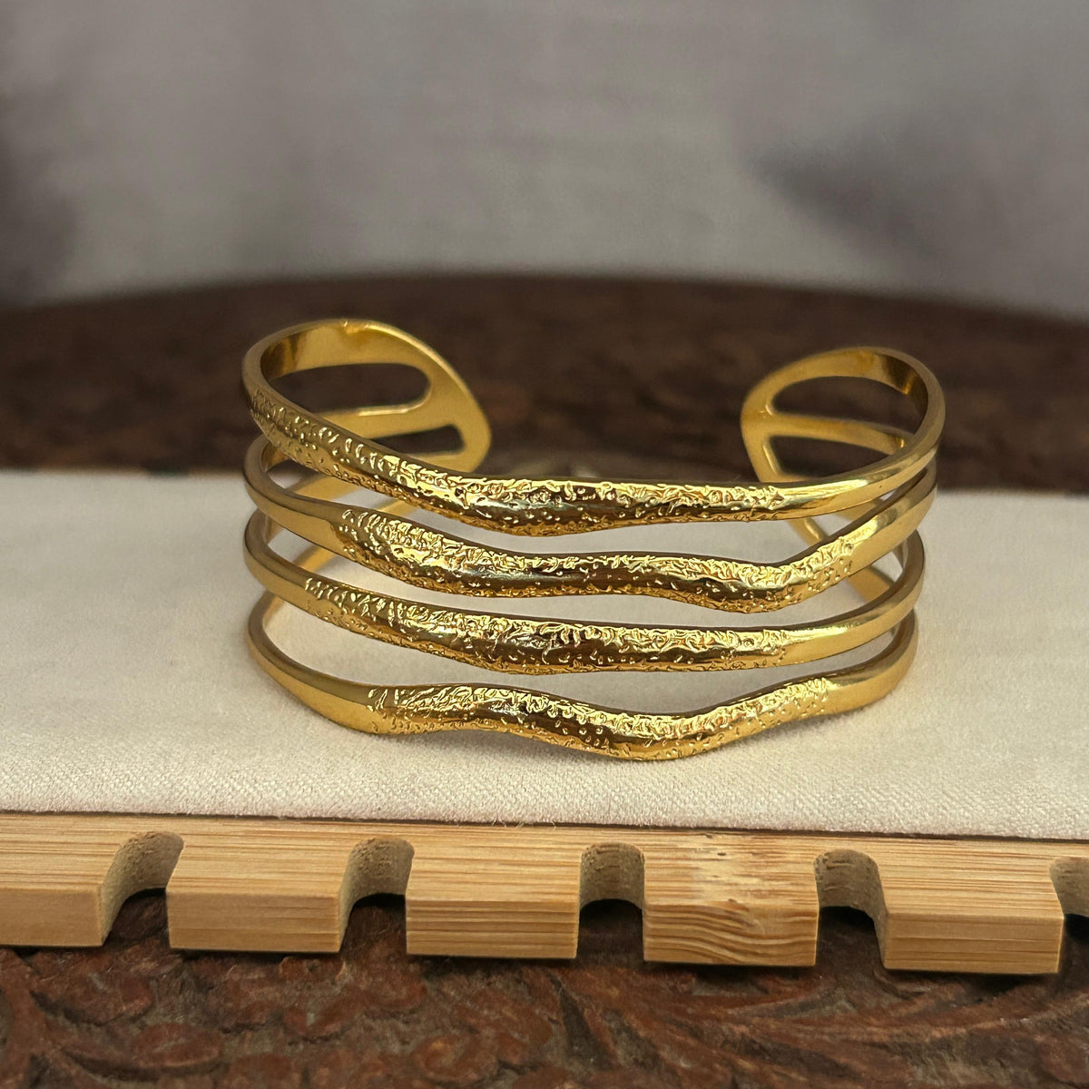 Linear Cuff Kada