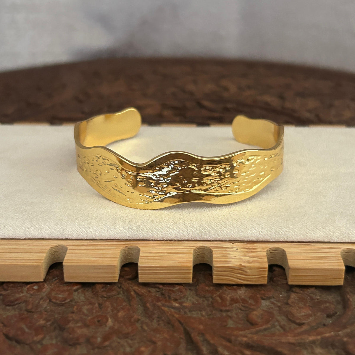 Uneven Cuff Kada